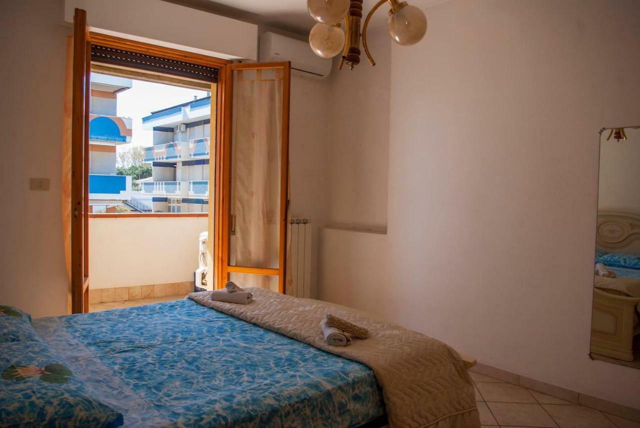 Appartamento Di Antonio Fronte Mare Montesilvano Exterior photo